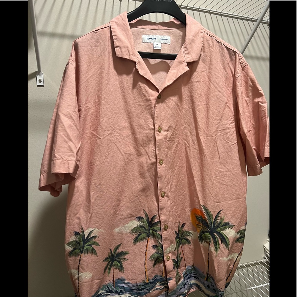 Men’s Old Navy Pink Tropical Island Palm Tree Button-down Shirt (XL)